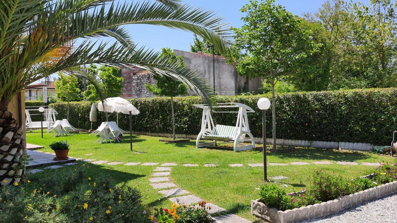 Bed&Breakfast Villa Lorena 马尔米堡 外观 照片