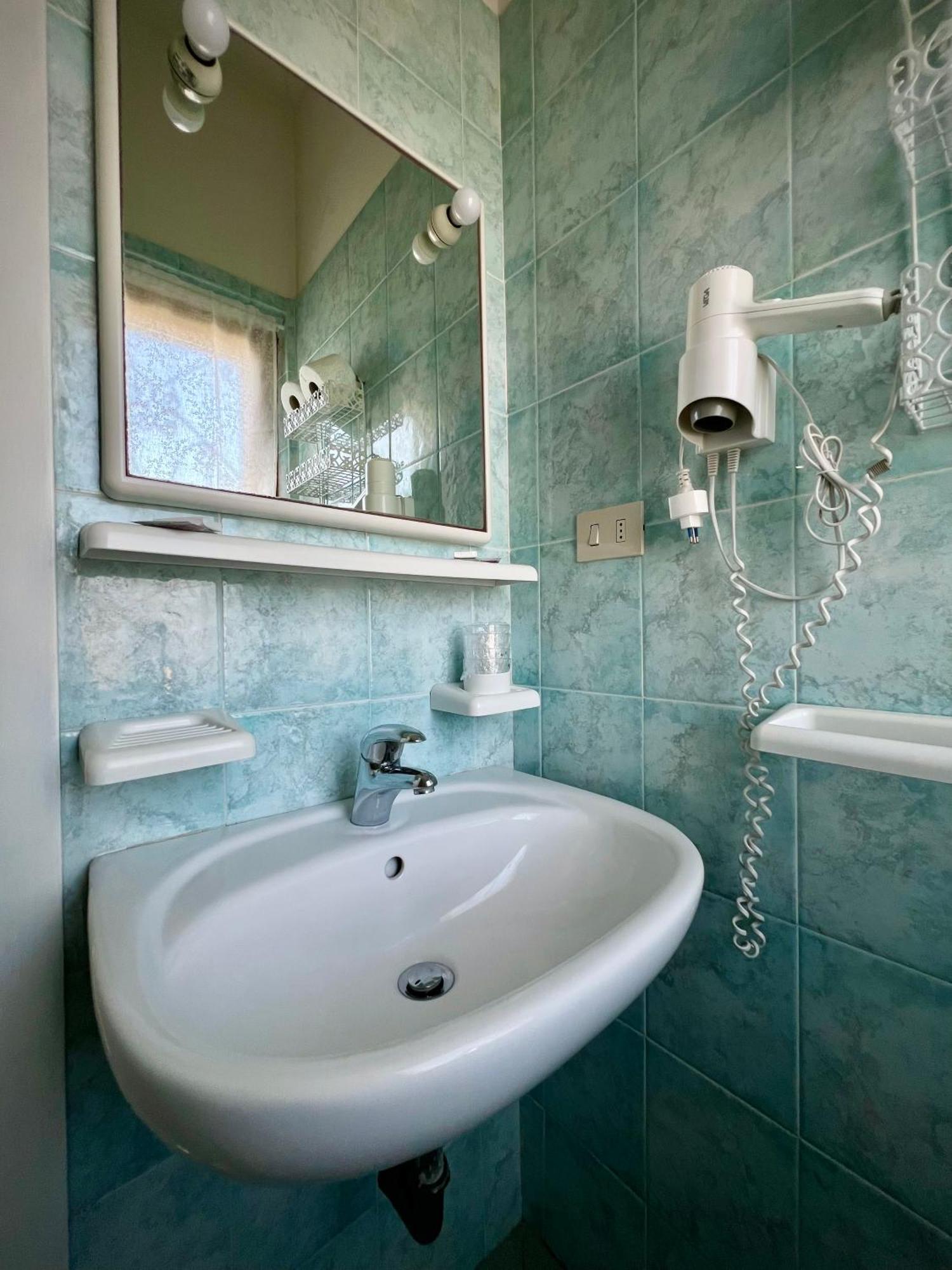 Bed&Breakfast Villa Lorena 马尔米堡 外观 照片