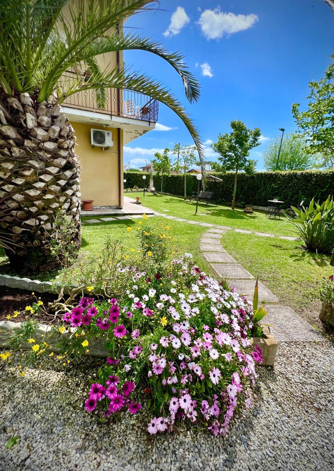 Bed&Breakfast Villa Lorena 马尔米堡 外观 照片